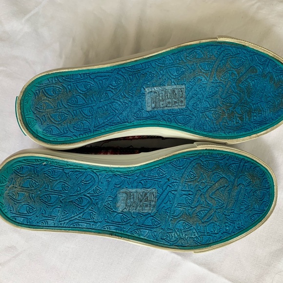 Sold!!! Blowfish Marley Slip-On Comfort Sneakers Navy Plaid Women's Size 8. - Picture 4 of 4